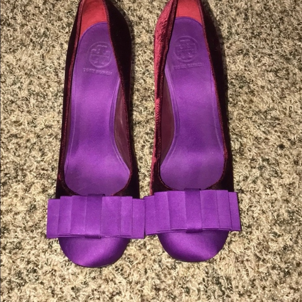 Tory Burch valvet heels!